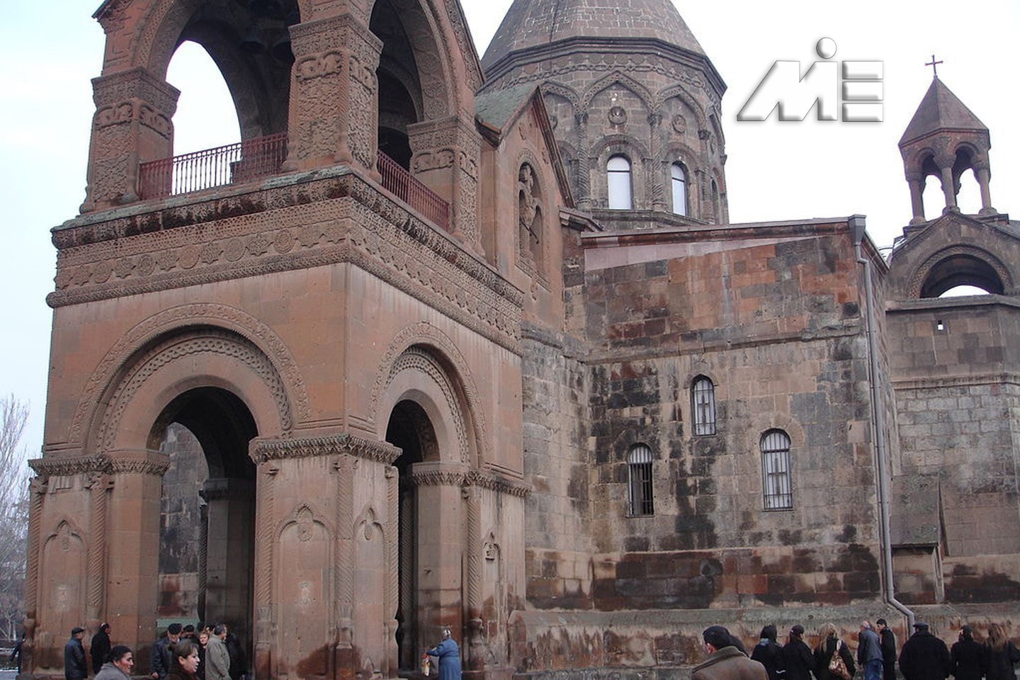 کلیسای جامع اچمیادزین (Echmiadzin Cathedral) در ارمنستان | جاذبه های گردشگری ارمنستان | ویزای توریستی ارمنستان